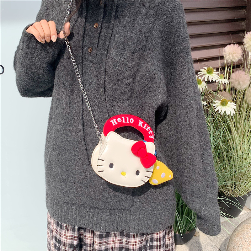 Sanrio Hello Kitty Crossbody M - огляд і ціна Luxury Bags Japan