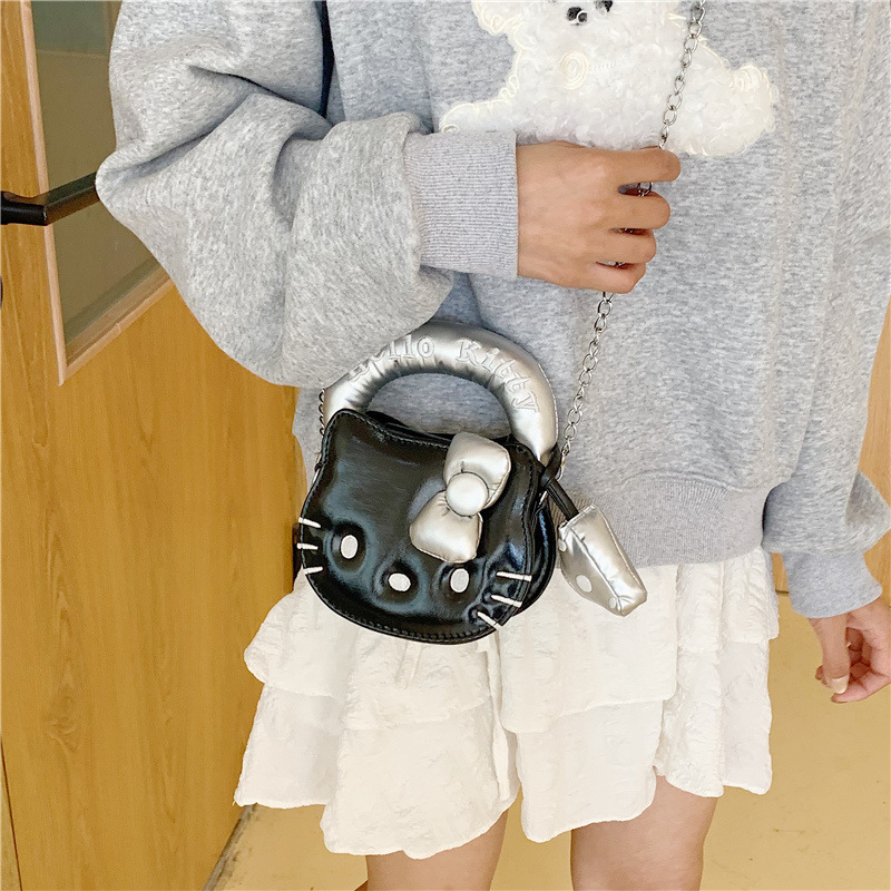 Sanrio Hello Kitty Crossbody M - огляд і ціна Luxury Bags Japan