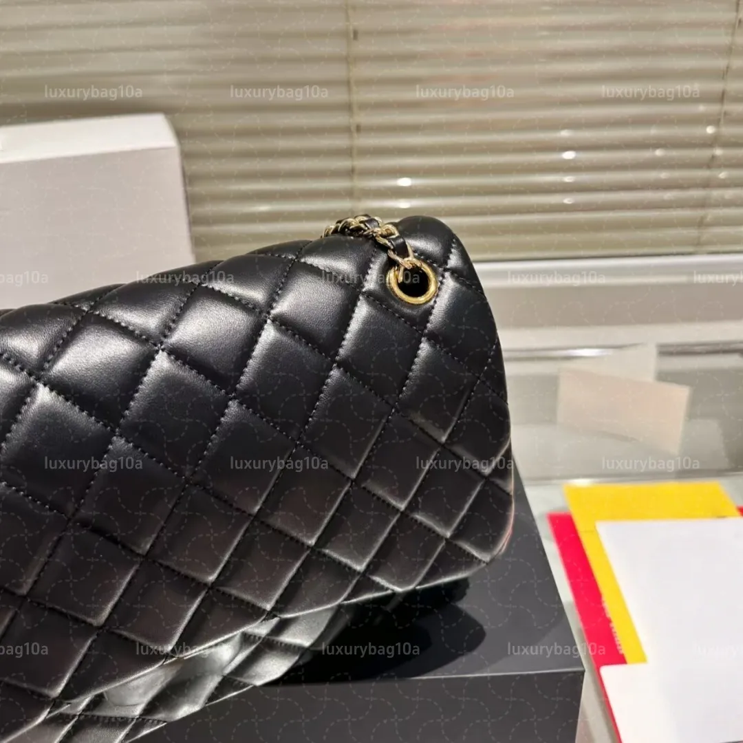 Luxury Designer Shoulder Bag C - огляд і ціна Luxury Bags With Silver Hardware