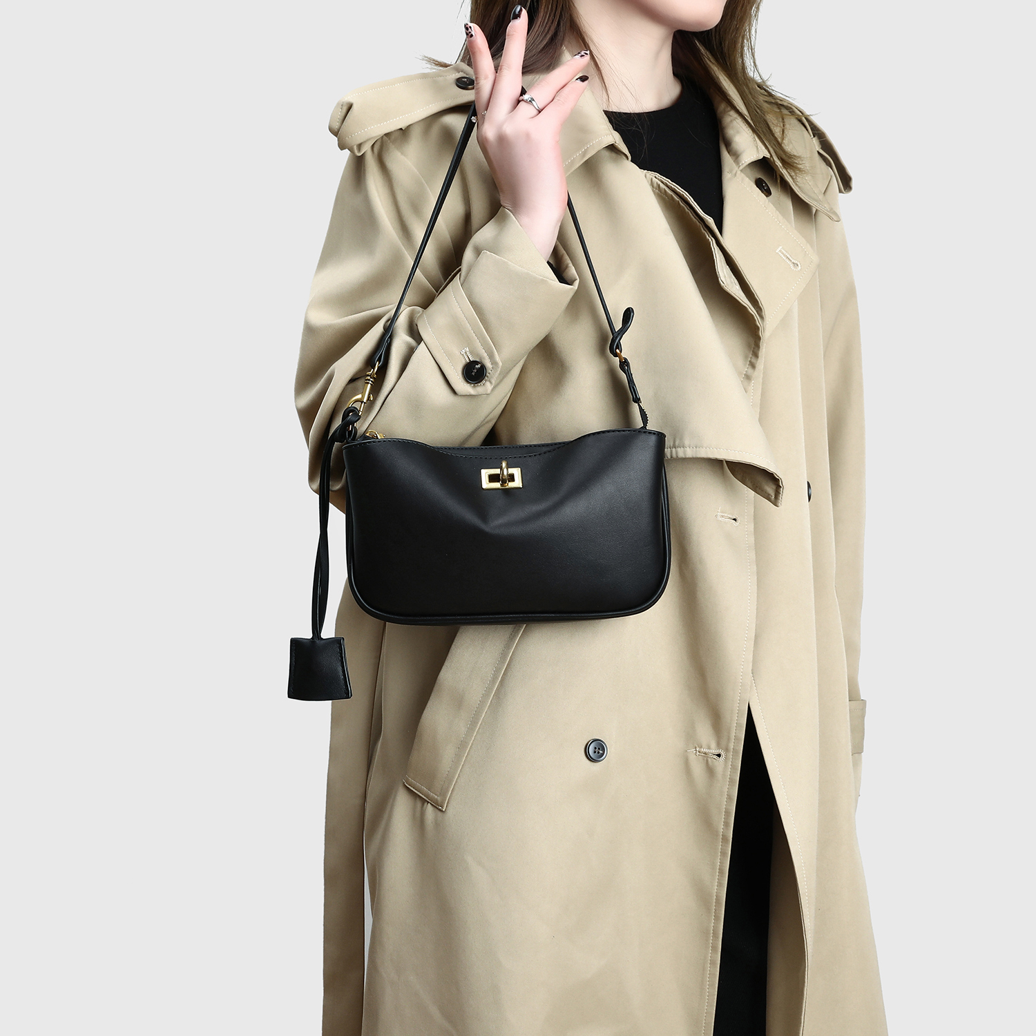 New Women's Small Square Bag H - огляд і ціна Luxury Bags With Silver Hardware