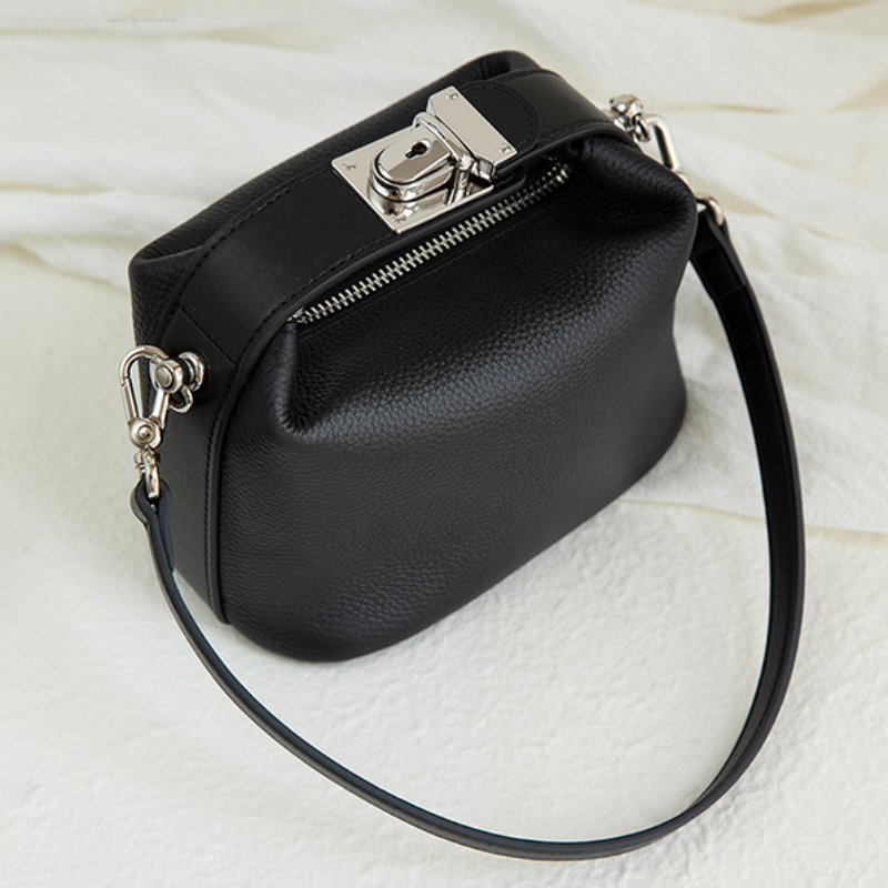 Genuine Leather Luxury Designe - огляд і ціна Luxury Bags With Silver Hardware