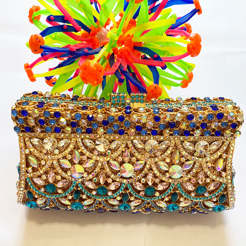 Diamond Fish Scale Evening Clu - огляд і ціна Luxury Bags Gold